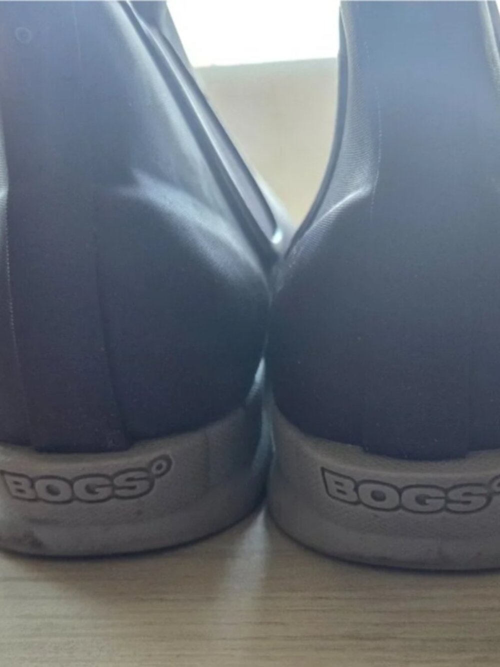 BOGS Women's Waterproof Chelsea Rain Boots in Plum Size 9 - Picture 4 of 4